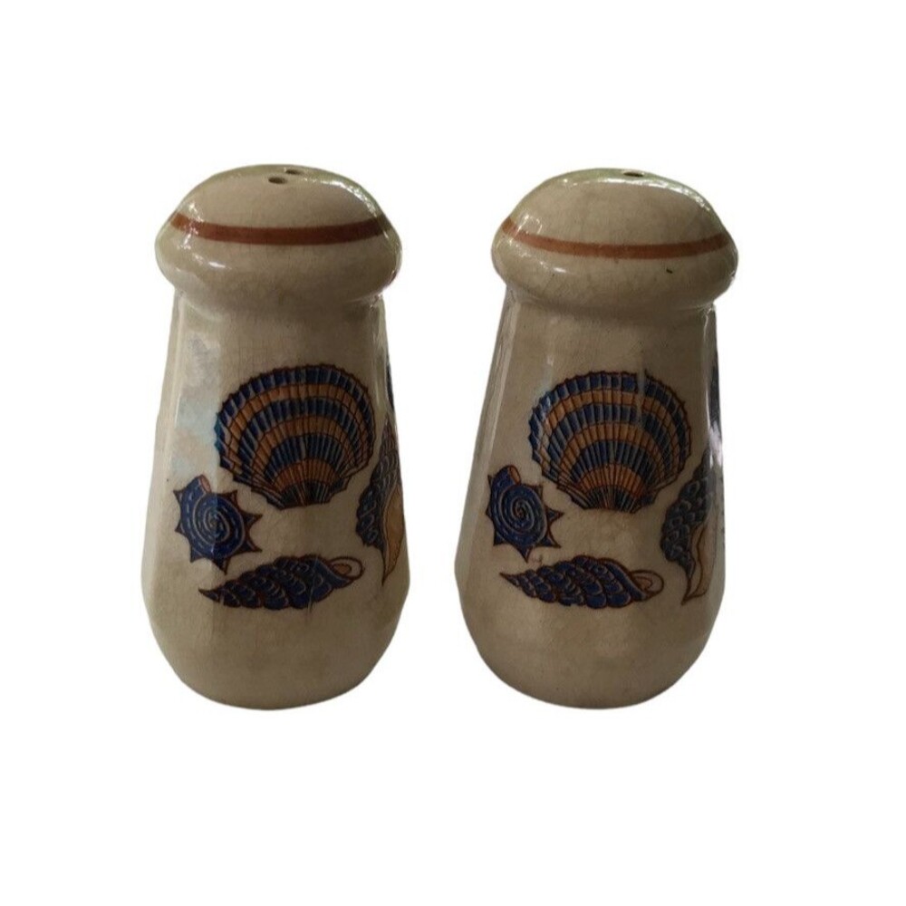 Vintage Sea Shell Print Salt And Pepper Shaker Tan Green Blue Beach